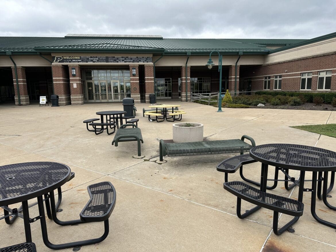 OPINION: The exterior grounds of PHS need some love